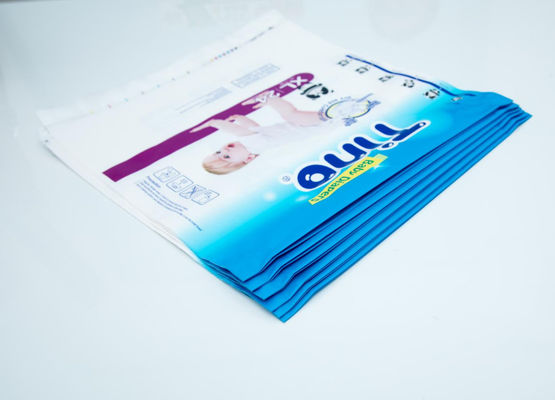 LDPE حفاضات منديل صحي أكياس بلاستيكية مطبوعة مخصصة لتغليف ISO مع مقبض التصحيح