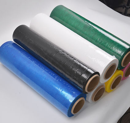 LLDPE PE فيلم التغليف الملون فيلم الإمتداد 26mm-76mm القطر الأساسي الداخلي